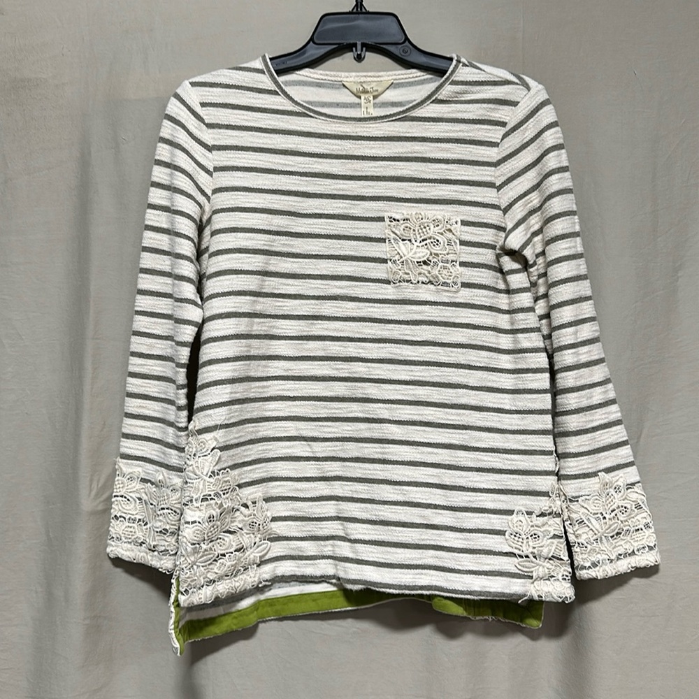 MATILDA JANE Classic With‎ a Twist striped crochet hi-low textured knit top